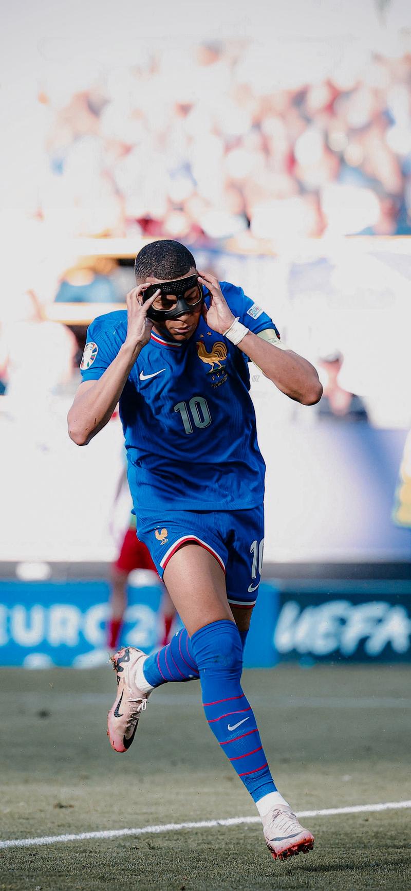 唯一全勤! 每体：埃里克·加西亚已成巴萨核心之一，表现全能（每体：全队唯一全勤的埃里克·加西亚已成巴萨核心，表现全面）