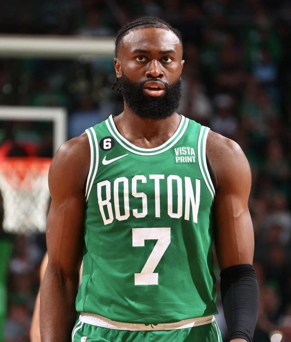 雷霆vs勇士首发出炉：库里缺阵，SGA搭档杰威（雷霆对阵勇士首发确认：库里缺席，SGA携手杰威）