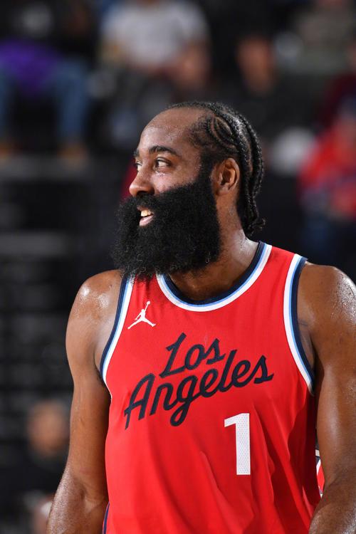 体坛记忆｜奥尼尔可是NBA的活宝，本以为是持球个人单打，但是他却戏耍了霍华德（体坛记忆｜NBA活宝奥尼尔：看似持球单打，却把霍华德戏耍一番）