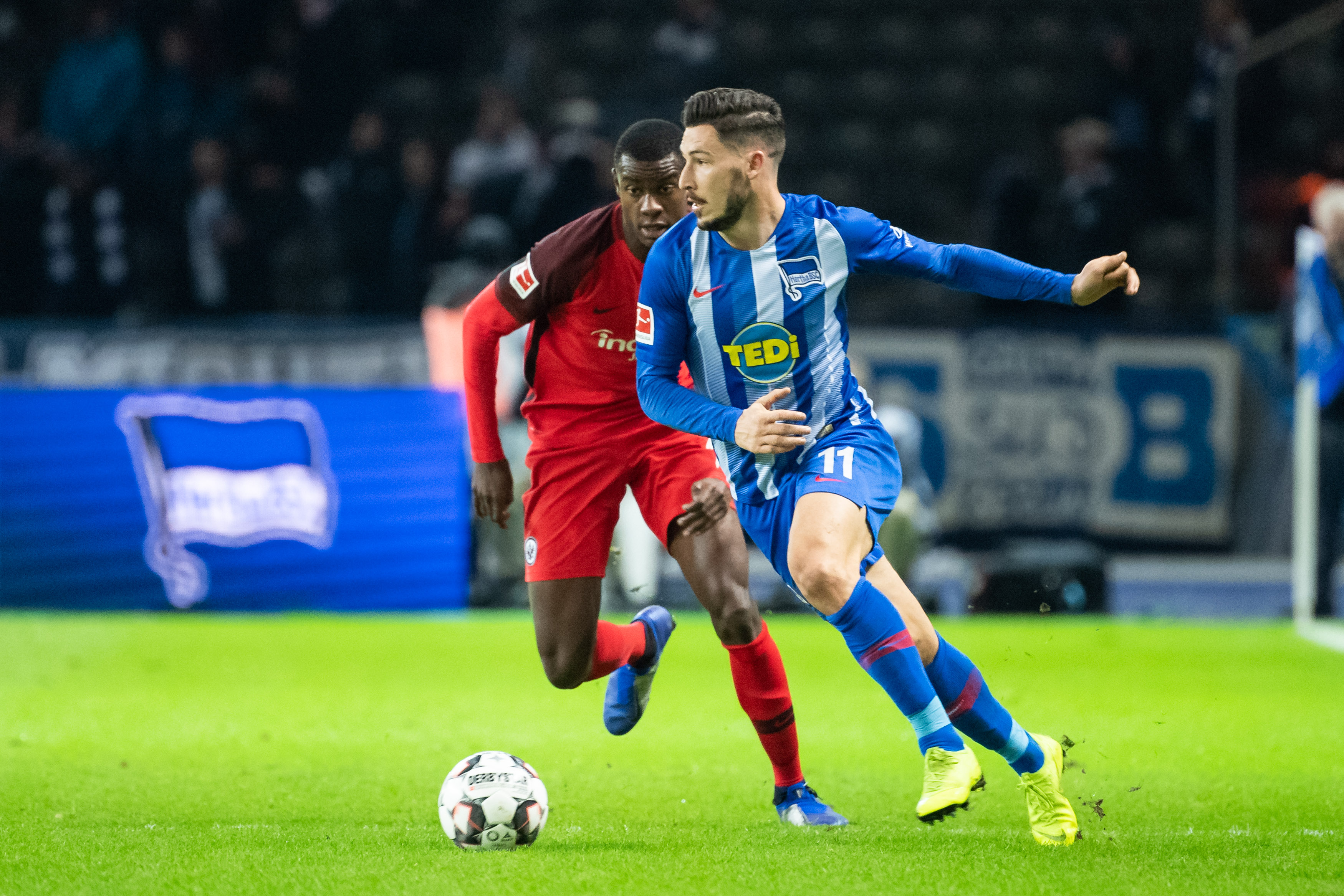 米兰vs拉齐奥终场前点球未判原因：马鲁西奇对帕夫洛维奇犯规（米兰战拉齐奥补时争议点球未判：因马鲁西奇先对帕夫洛维奇犯规）