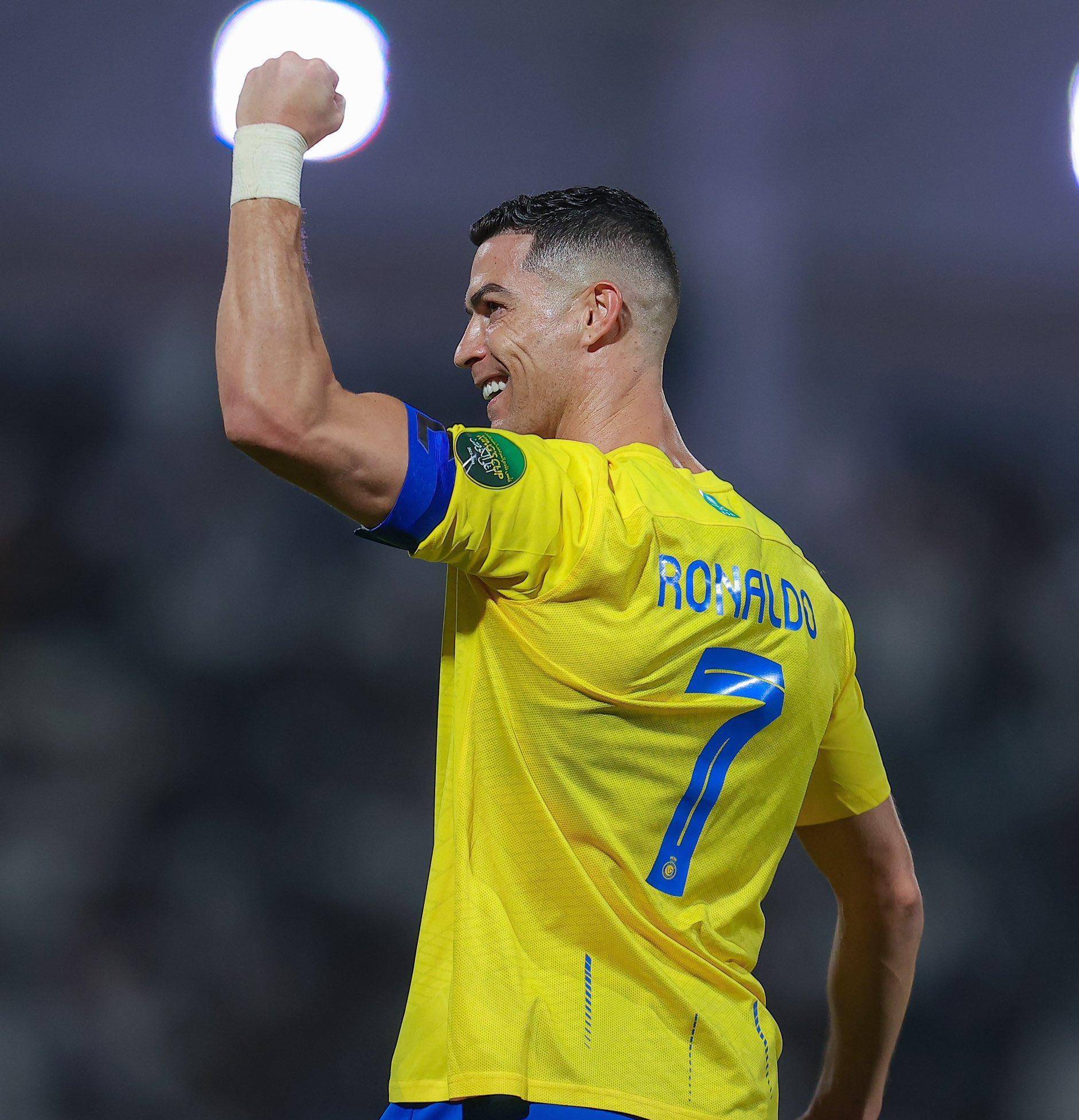 纽卡vs曼城首发：哈兰德PK沃尔特马德，托纳利、多库先发（纽卡对曼城首发出炉：哈兰德迎战沃尔特马德，托纳利、多库领衔先发）