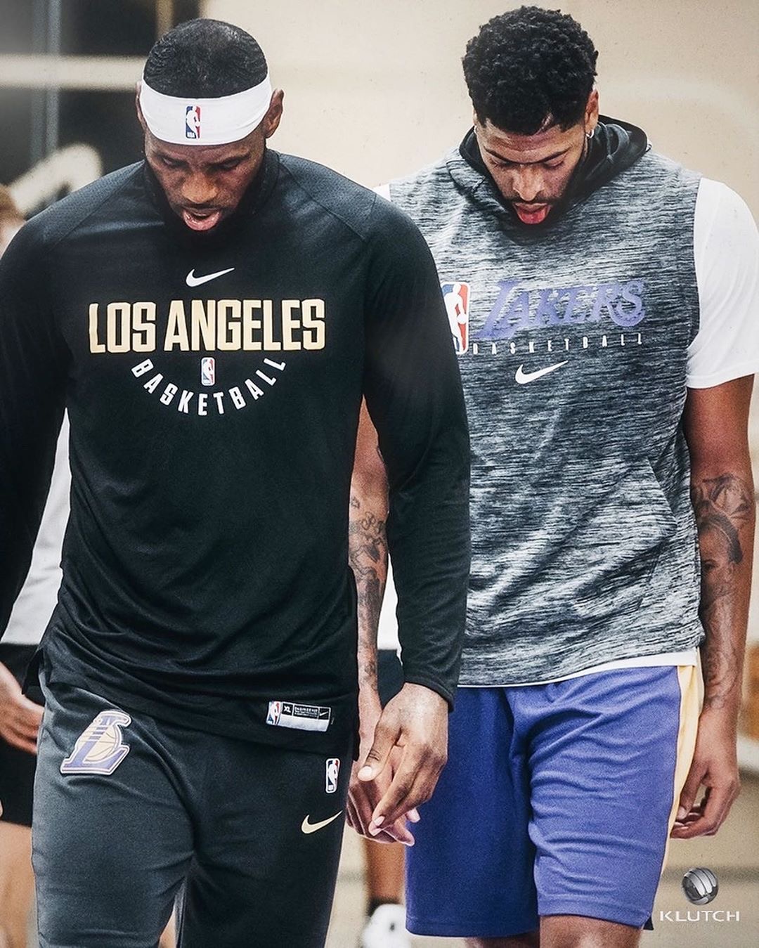 搏击网红正面挑战鸽武缘，直言输了给10W，对方却迟迟不敢回应（搏击网红公开向鸽武缘下战书：放话输了赔10万，对方迟迟无回应）