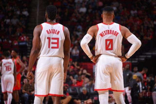 太阳伤病潮来袭队内调整迫在眉睫（太阳遭遇伤病风暴 队内调整刻不容缓）