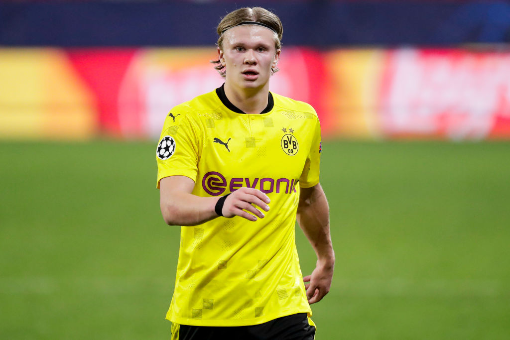 迈尼昂在加比亚社媒动态下留言，后者回复：请续约（加比亚社媒获迈尼昂留言，其回复：请续约）