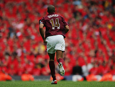 2025／26赛季英超：阿森纳第5次当上英超圣诞冠军！ 但前4次全都最后崩盘（2025／26赛季英超：阿森纳第5次圣诞登顶，前4次均未能笑到最后）