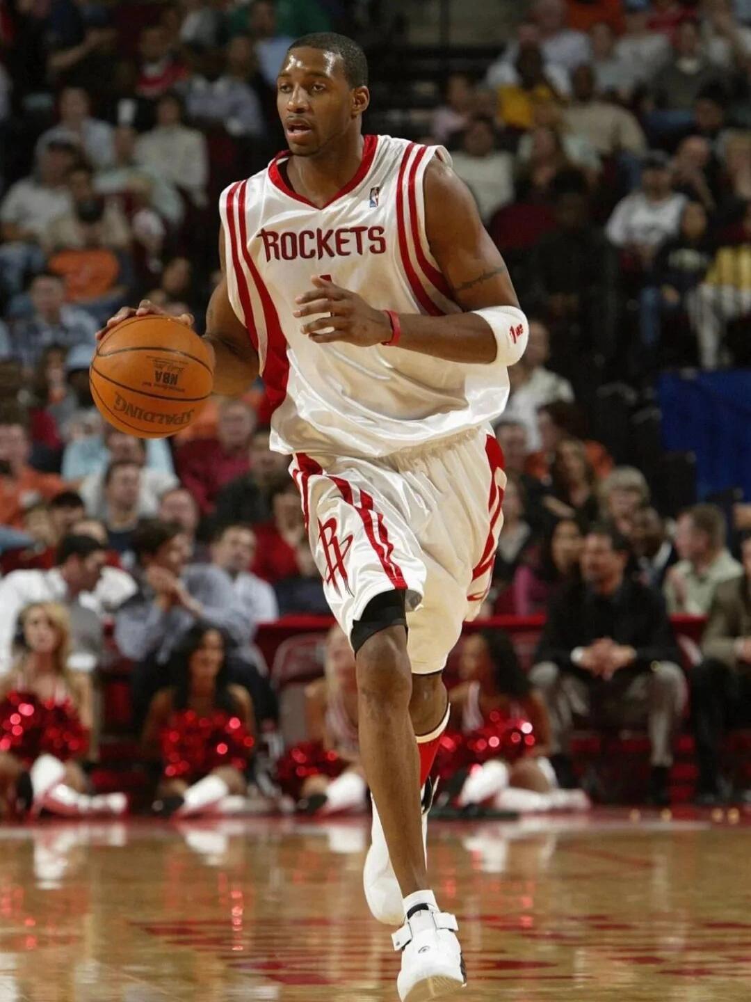 沃尔特马德：在英超踢球对我帮助很大；刚到纽卡时确实有压力（沃尔特马德：英超经历助益匪浅，初到纽卡压力不小）