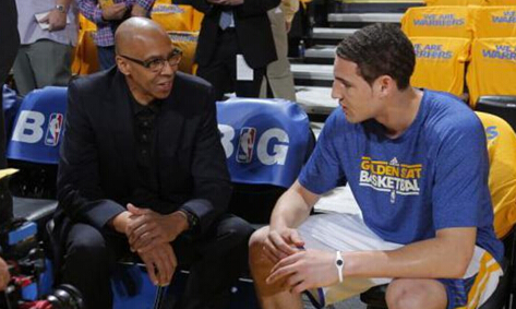 英媒：热刺领跑伊万-托尼的转会，球员愿意降低一半的薪水（英媒：热刺在伊万托尼转会争夺中占优，球员愿将薪资减半）