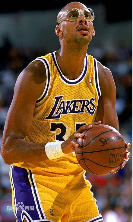 葡体主帅：拜仁是欧洲最强的球队，我们将竭尽全力去争胜（葡萄牙体育主帅：拜仁堪称欧洲最强，我们会拼尽全力争取胜利）