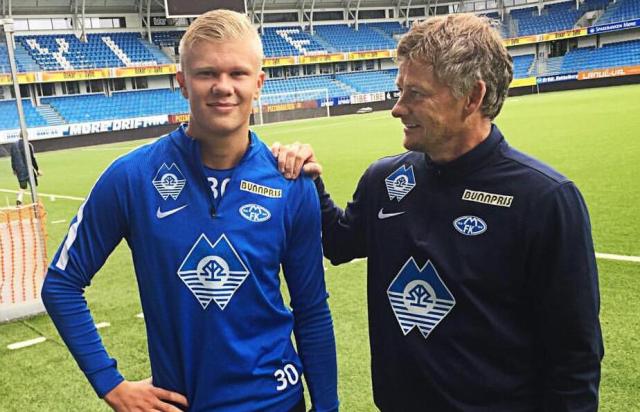 末节轰17分接管比赛！兰德尔20中10得到25分6板（最后一节狂飙17分统治比赛！兰德尔20投10中拿下25分6篮板）