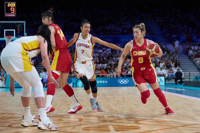 能否做到？拜仁有望追平自己保持的德甲开局最长连胜纪录（拜仁冲击自保持的德甲开局最长连胜纪录）