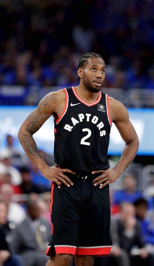 普利西奇成为英雄，AC米兰逆转都灵，重返意甲榜首（普利西奇成关键先生，AC米兰逆转都灵，重登意甲榜首）