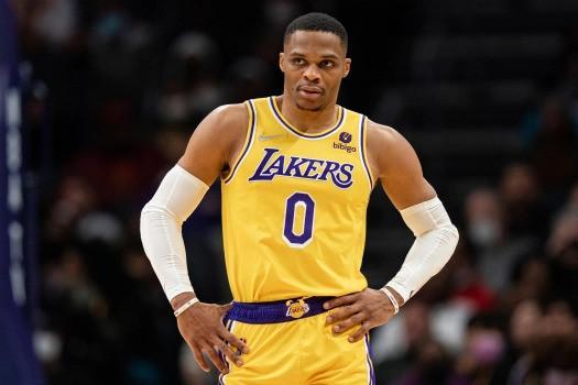 TA：恩德里克租借里昂需首发25场，否则里昂需赔偿皇马（TA：恩德里克外租里昂含25场首发条款，未达标里昂需向皇马赔偿）