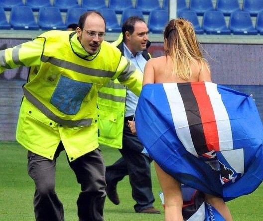 足球欧洲豪门宣布亏损，财政危机加深（欧洲足坛豪门披露亏损，财务困境加剧）