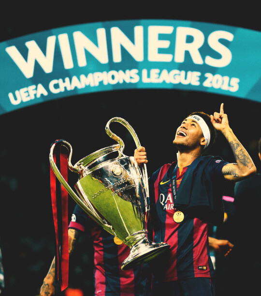 英超半场：西蒙斯传射，里沙利松破门，热刺2-0布伦特福德（英超半场战报：西蒙斯一传一射，里沙利松建功，热刺2-0领先布伦特福德）