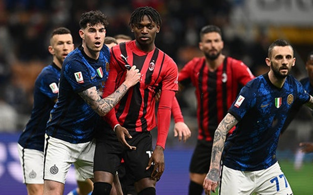 亚历山大首节爆发，高效得分助球队领跑（亚历山大开局火力全开，高效砍分带队取得领先）