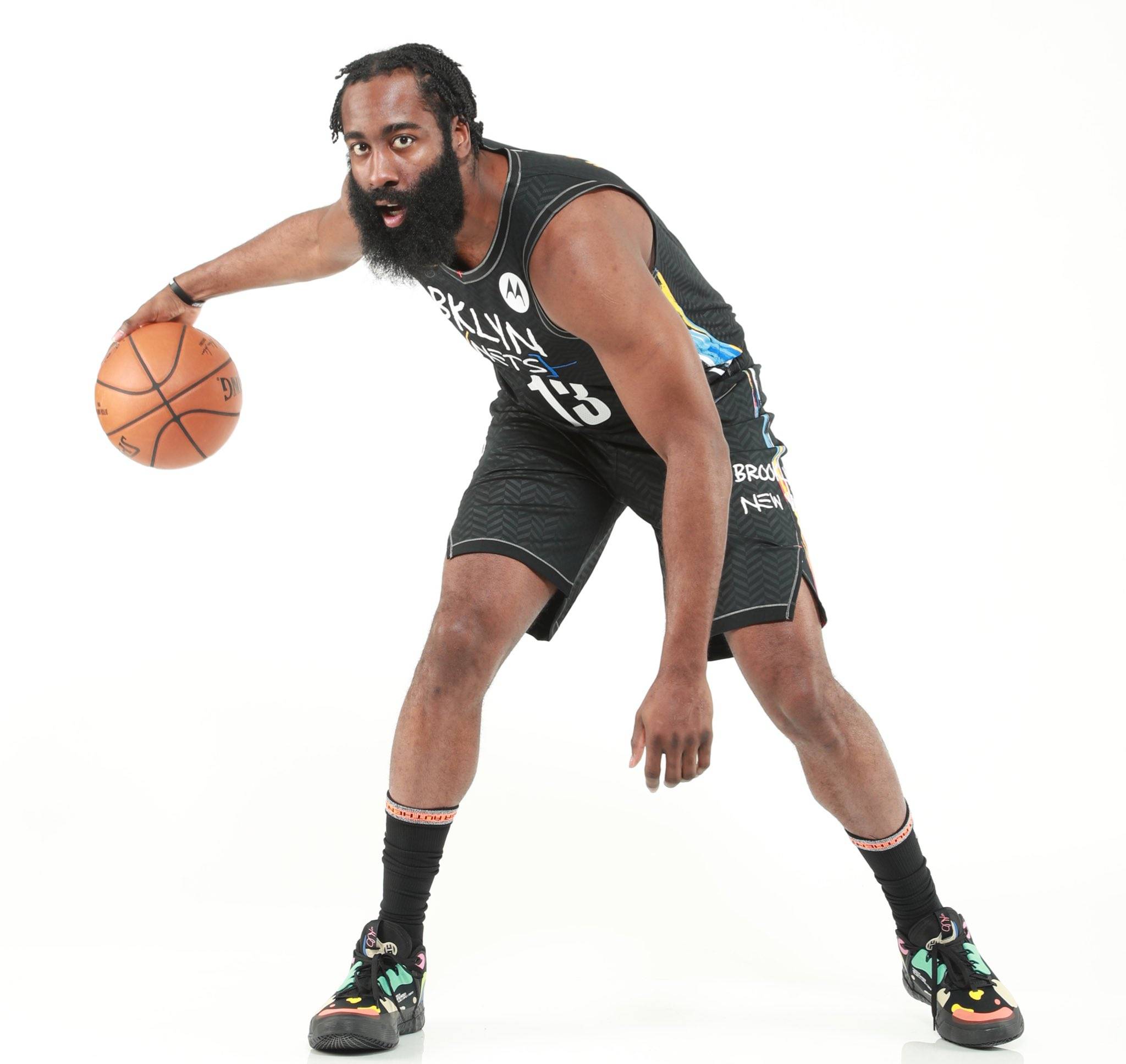 记者：国王明年状元签概率超10%，将出售多名球员进行重建（记者：国王明年抽中状元签概率超一成，计划送走多名球员推进重建）