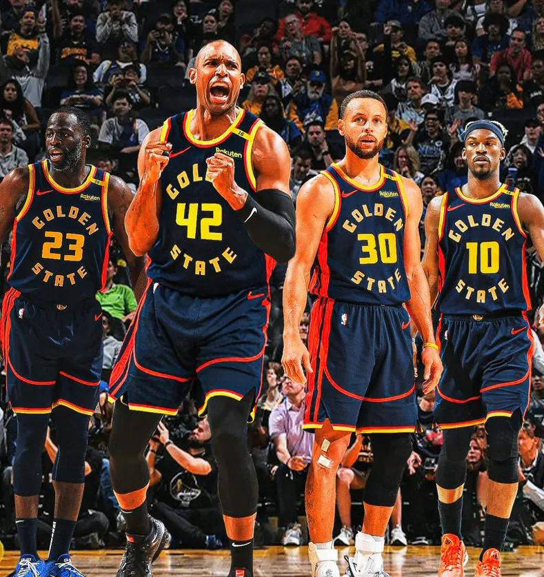 刘殿座获奖感言：感谢每一位身边的人，愿中国足球越来越好（刘殿座领奖致辞：感恩所有支持，祝中国足球蒸蒸日上）